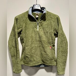 The North Face Green Women's 1/4 Zip Pullover